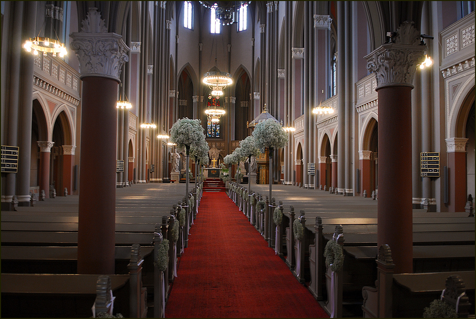 Innenansicht Kirche in Wiesbaden