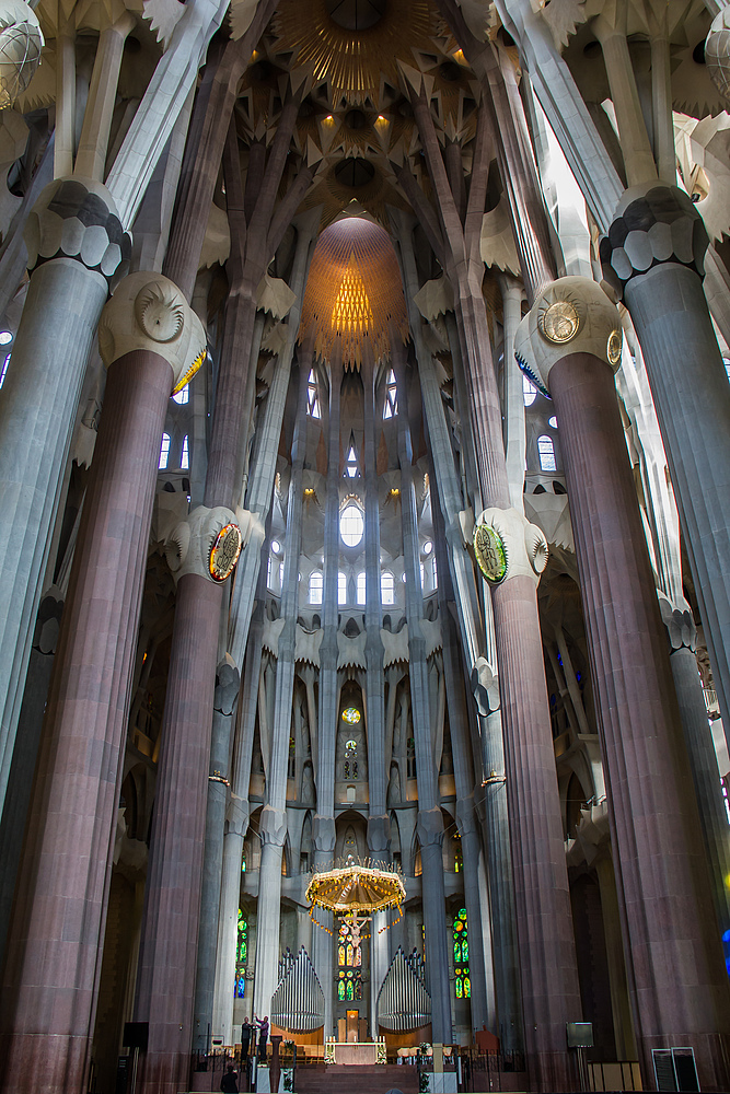 Innenansicht Sagrada Familia in Barcelona