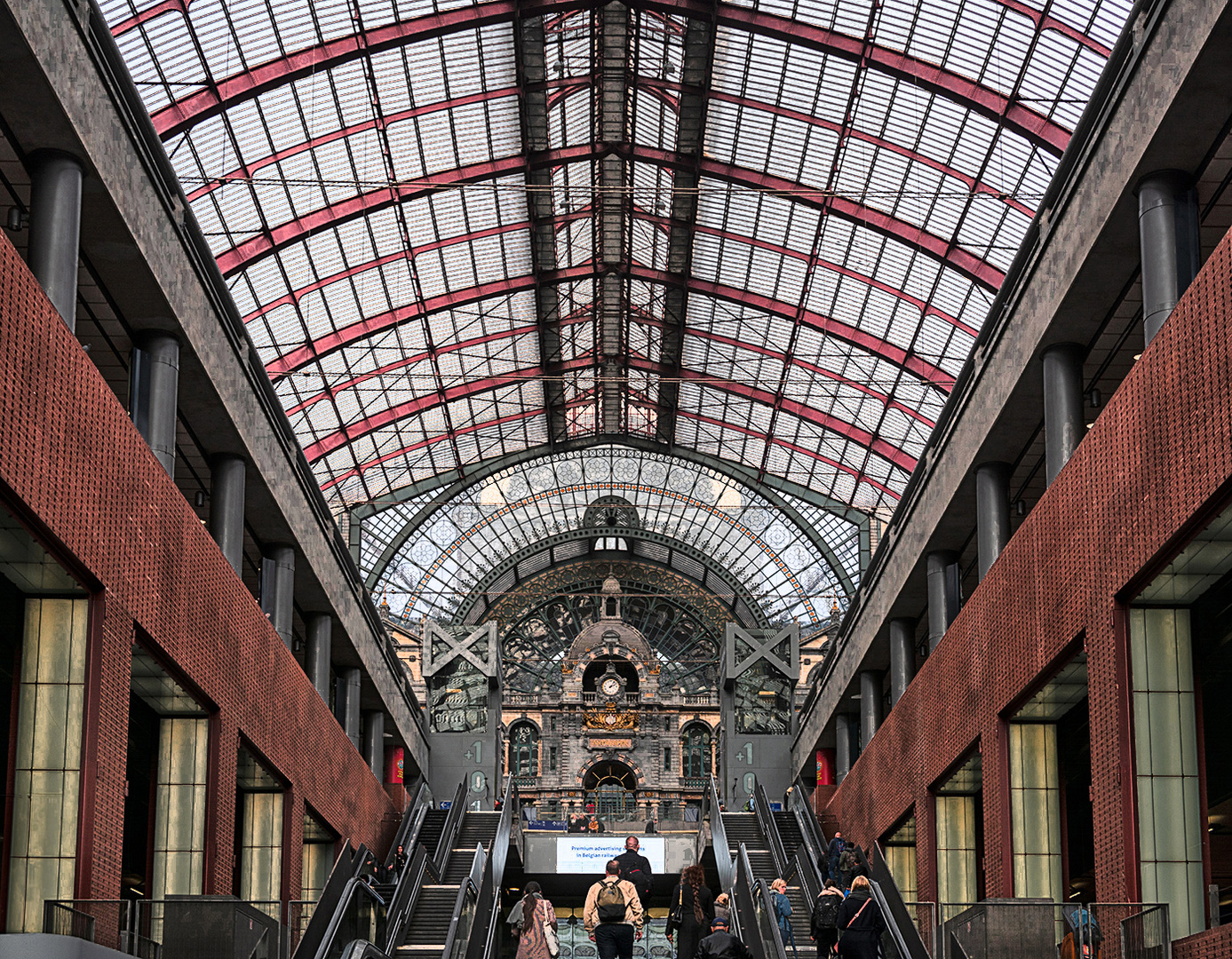 Innenarchitektur Bahnhof Antwerpen 