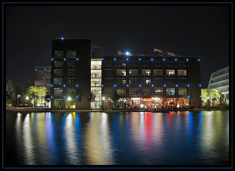 Innenhafen bei Nacht