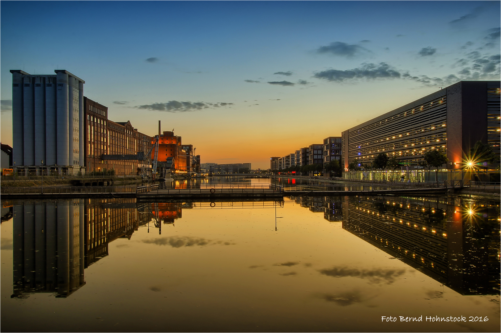 Innenhafen Duisburg .....