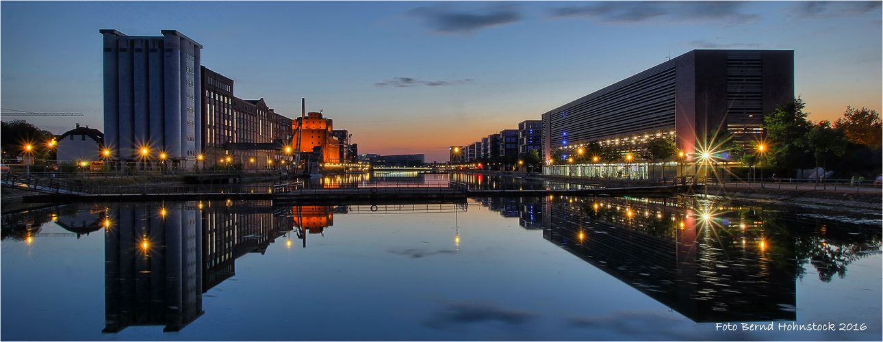 Innenhafen Duisburg .....