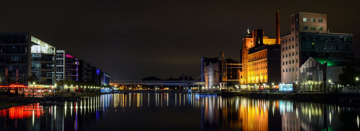 Innenhafen Duisburg (Panorama)