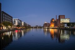 Innenhafen Duisburg. Sonnenuntergang