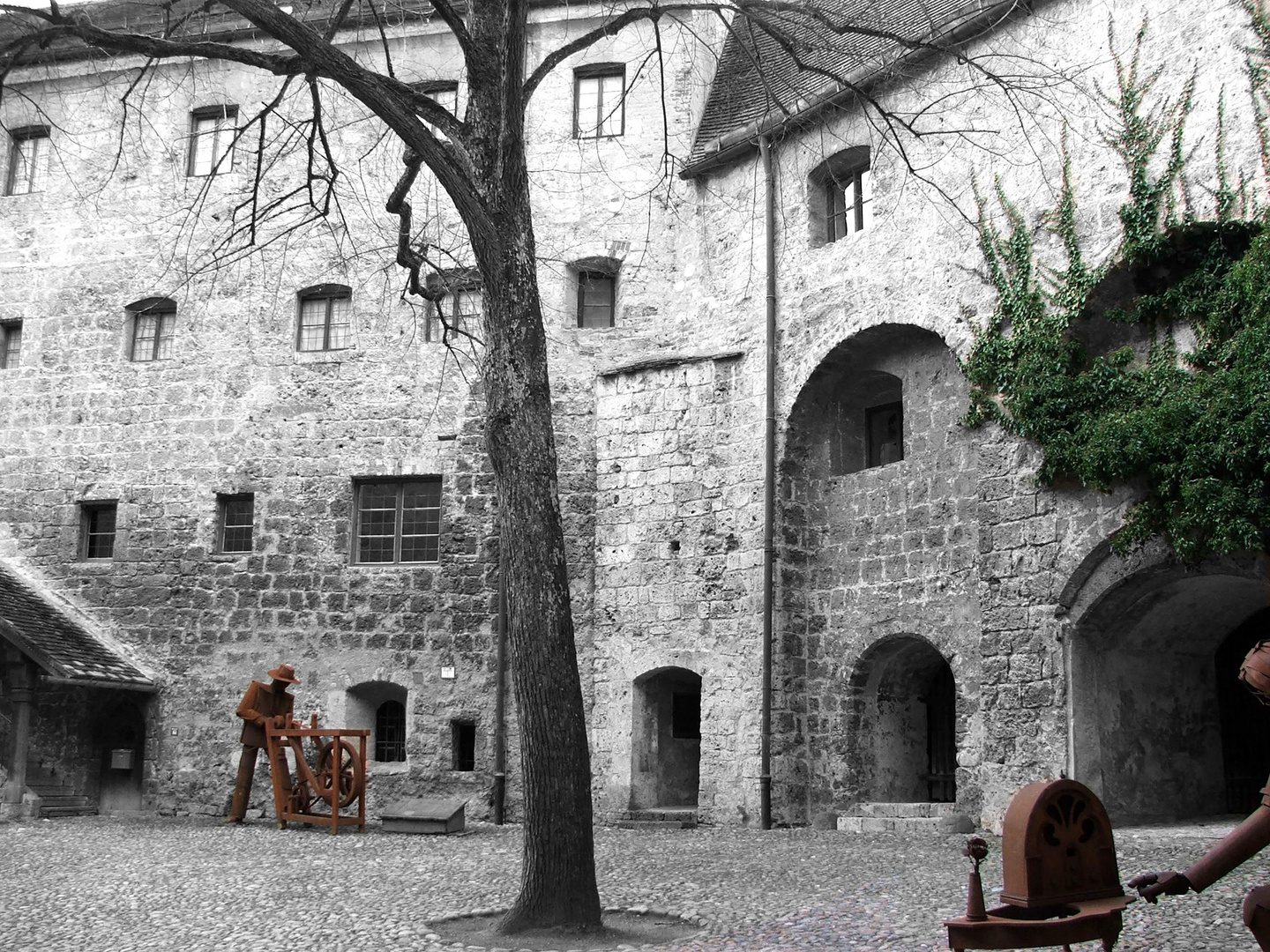 Innenhof (Burg Burhausen)