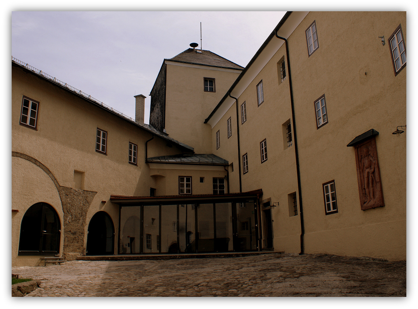 Innenhof der Burg Golling