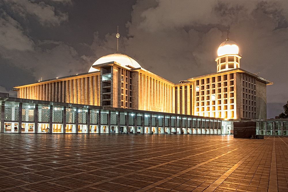 Innenhof der Istiqlal Moschee, Jakarta