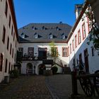 Innenhof der Jugendherberge Burg Bilstein