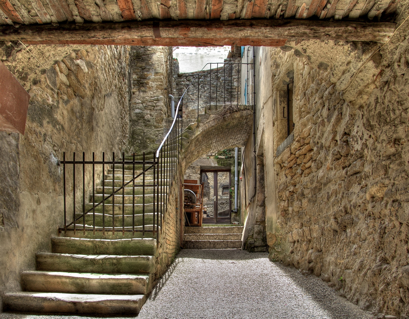 Innenhof in Grignan (Frankreich)