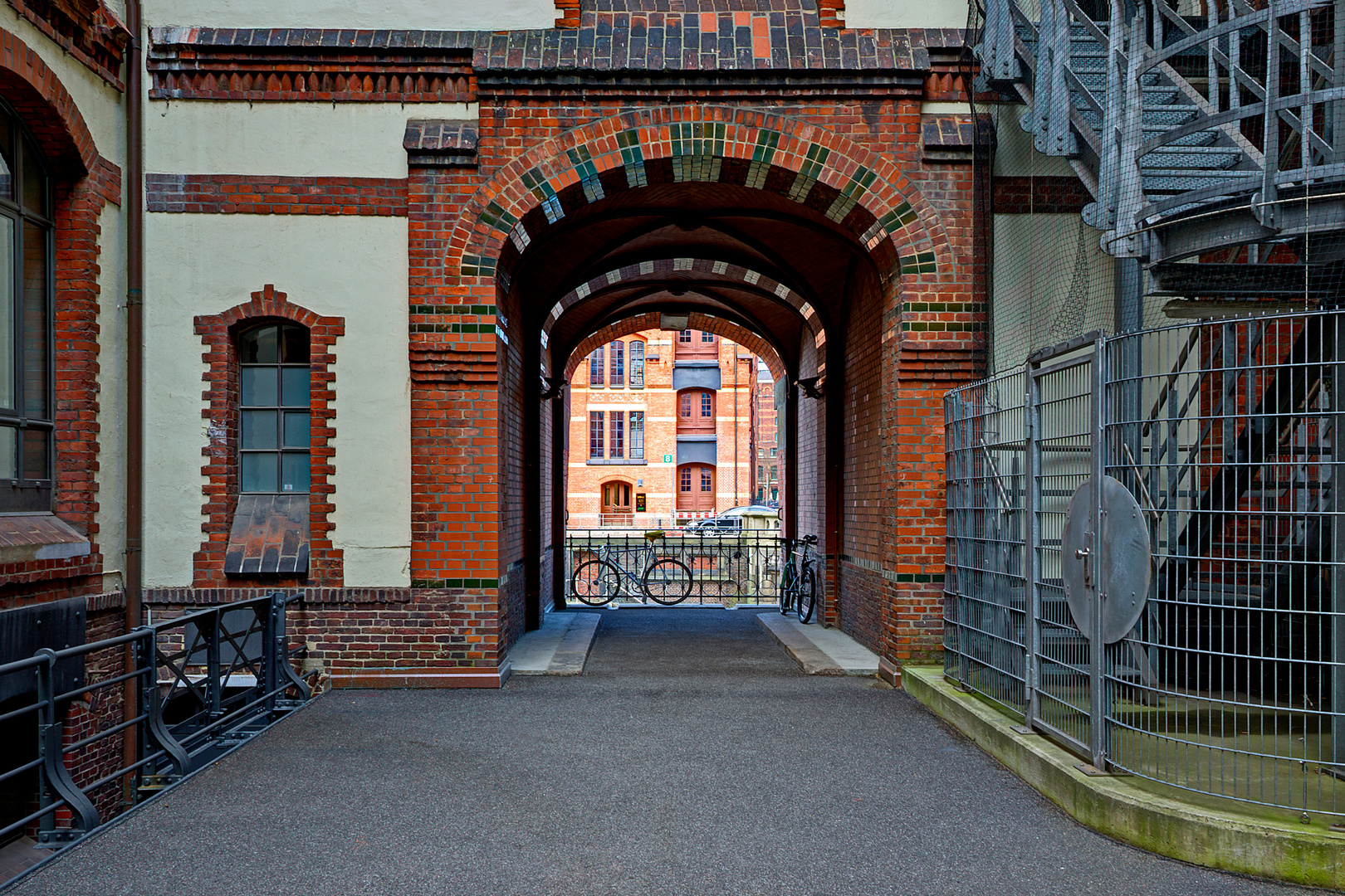 Innenhof mit Aussicht