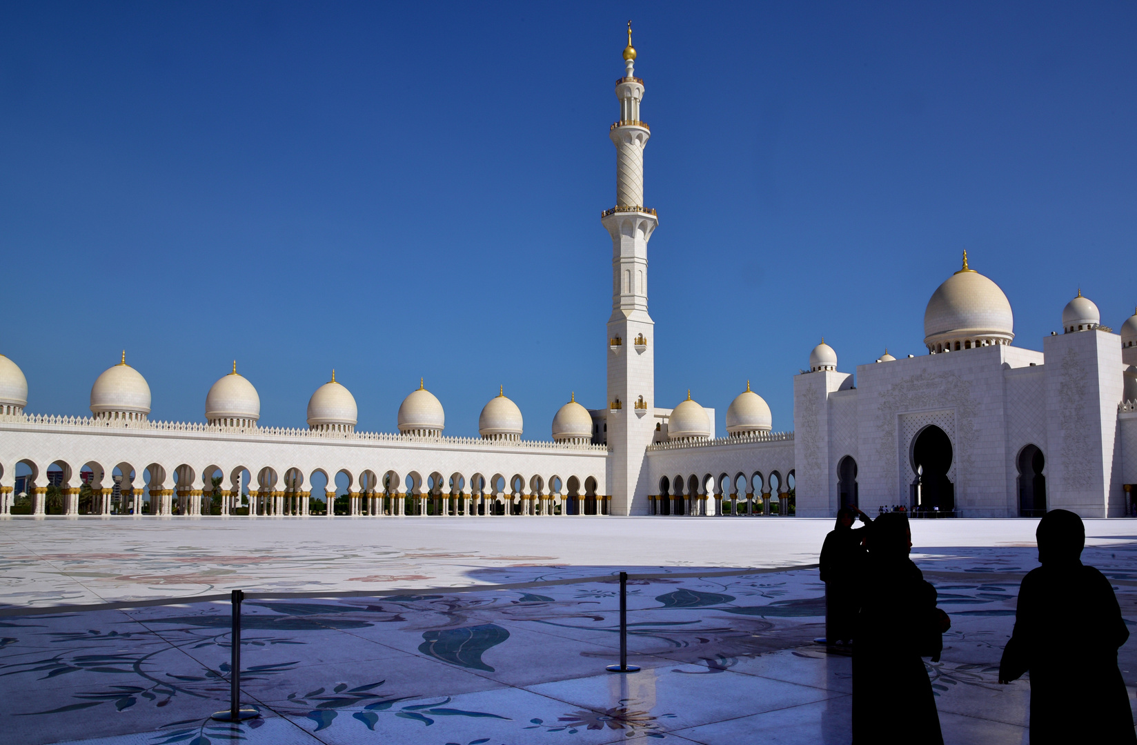 Innenhof Sheikh Zayed Grand Mosque