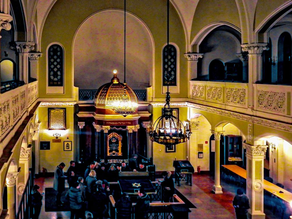 Innenraum der Nozyk Synagoge