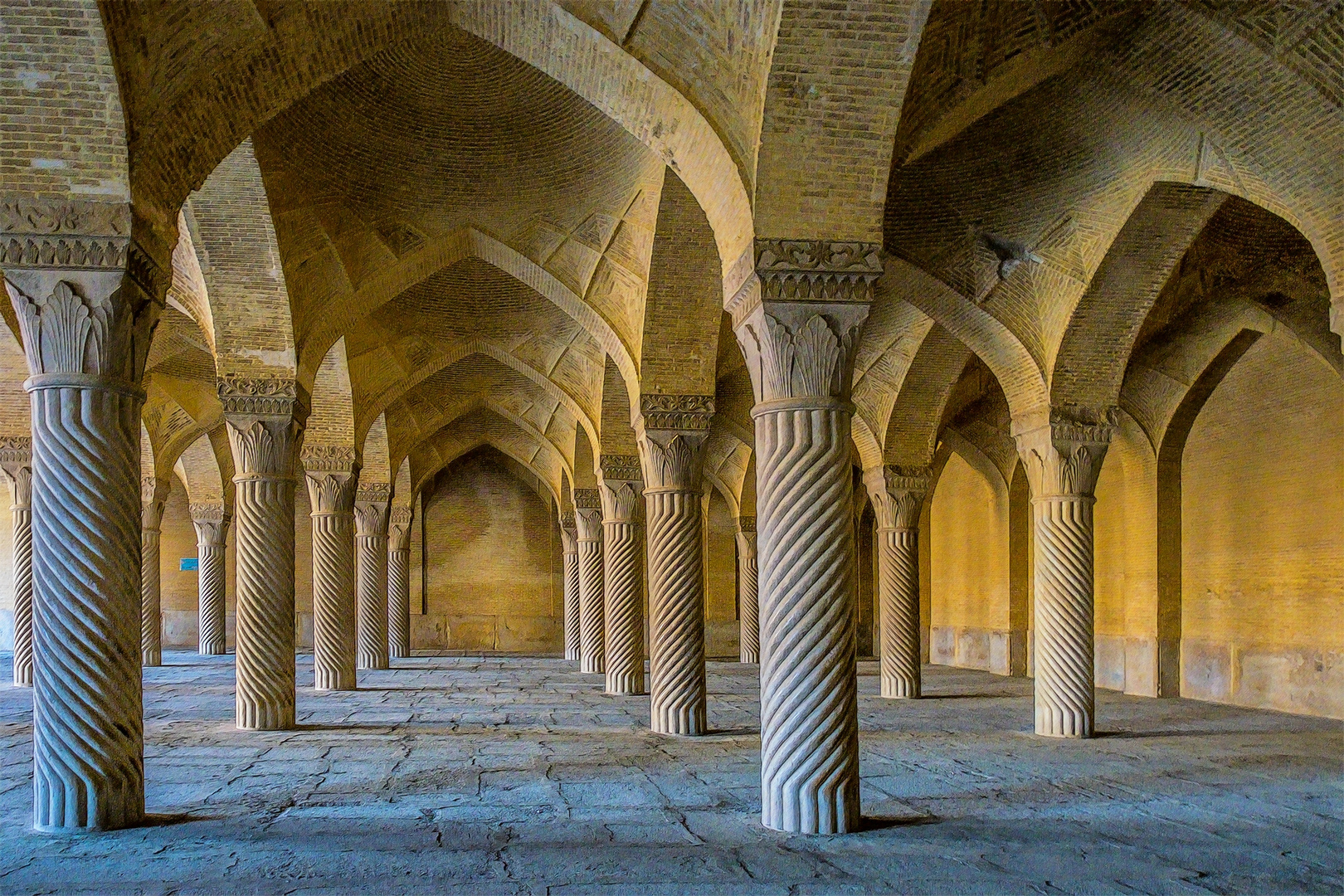 Innenraum der Vakil Moschee in Shiraz