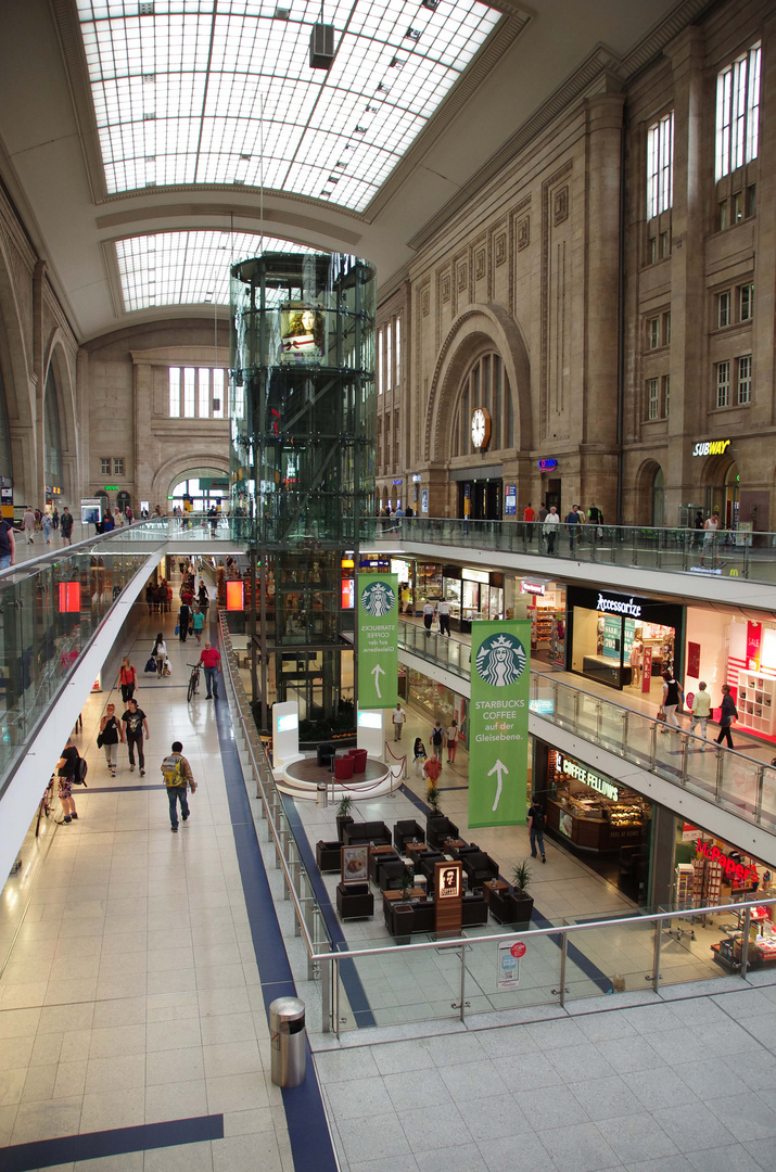 Innerarchitektur des Leipziger Hauptbahnhofes