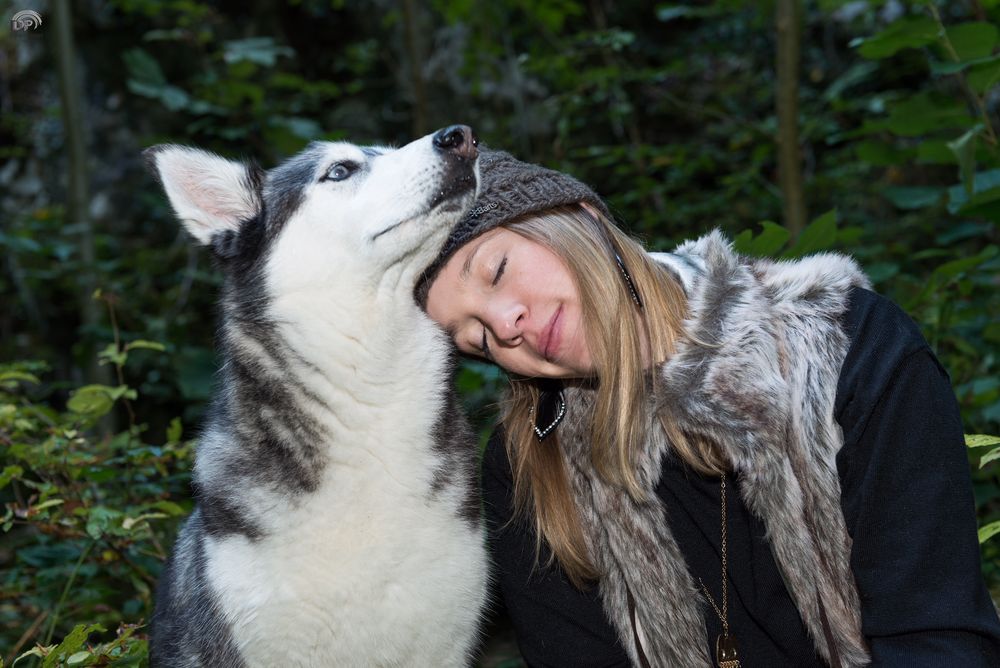 Innige Liebe zwischen Mensch und Tier Foto & Bild tiere, tier und