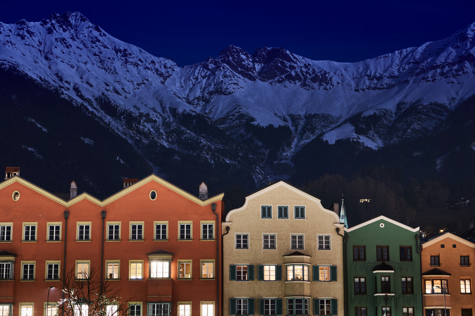 Innsbruck bei Nacht