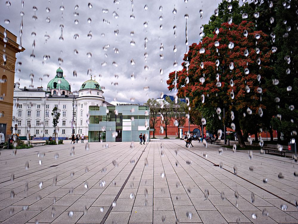 Innsbruck hinter Tropfen