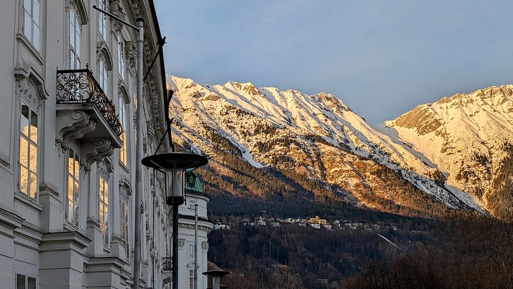 Innsbruck mit Hofburg mit Nordkette