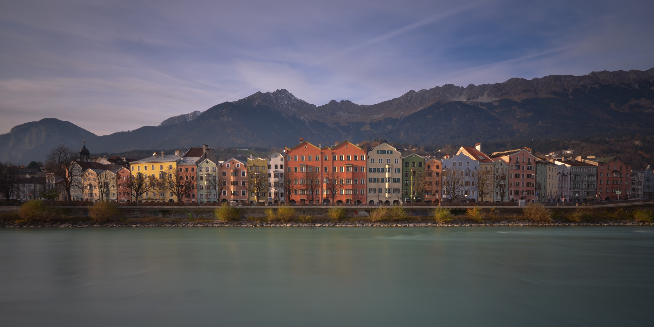 Innsbruck mit Nordkette im Hintergrund