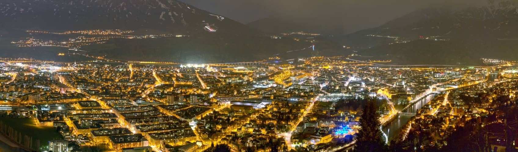 --Innsbruck @ Night --