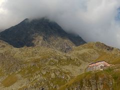 Innsbrucker Hütte und Habicht