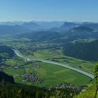 Inntal mit österreichischen Alpen