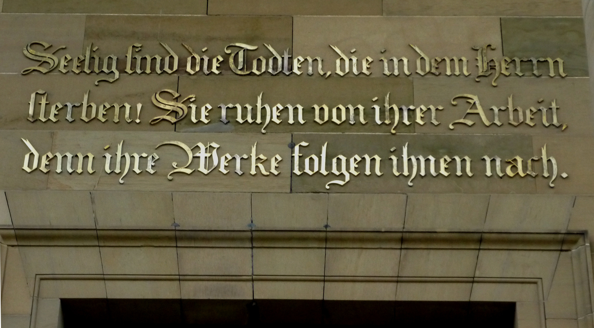 Inschrift an der Grabkapelle am Rotenberg