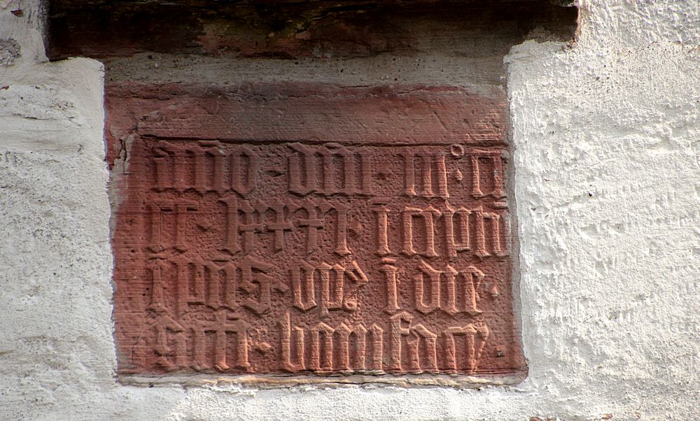Inschrift über der Tür von St. Wendel