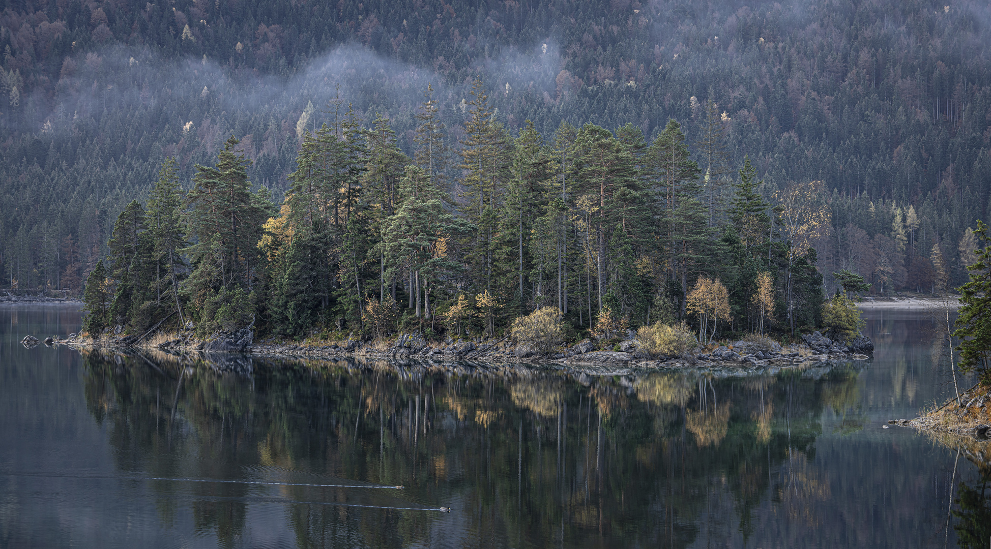 Insel im Eibsee (1)