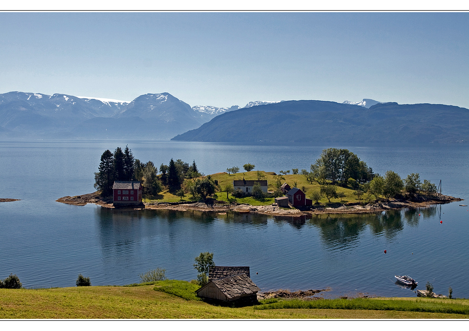 Insel im Hardangerfjord