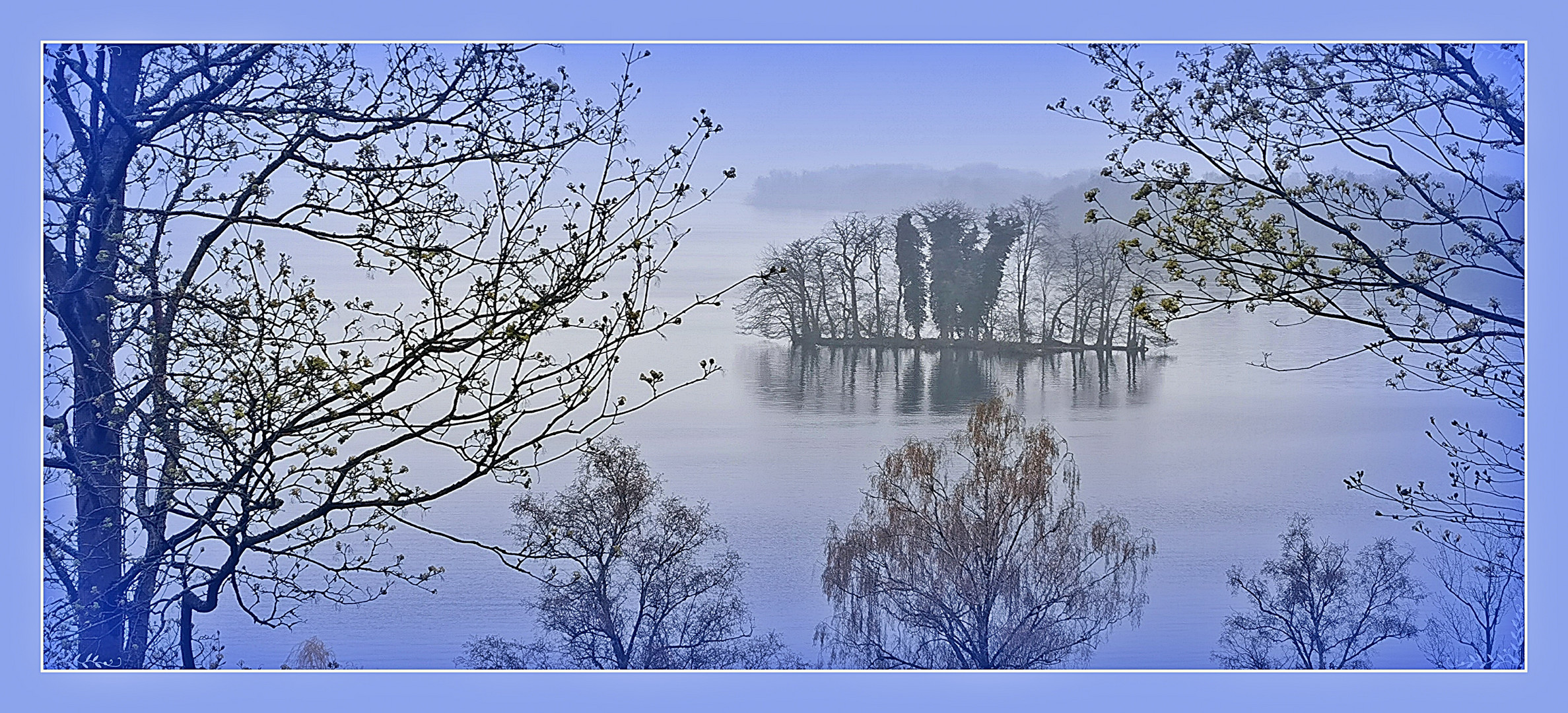 Insel im Plöner See (Island in the Plöner Lake)