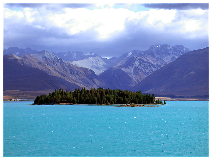 Insel Motuariki im Lake Tekapo