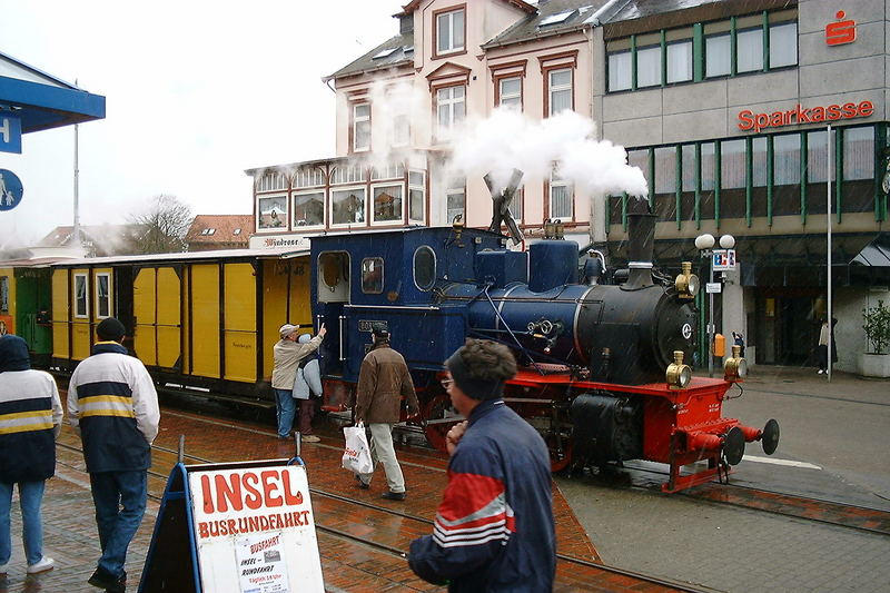 Inselbahn auf Borkum