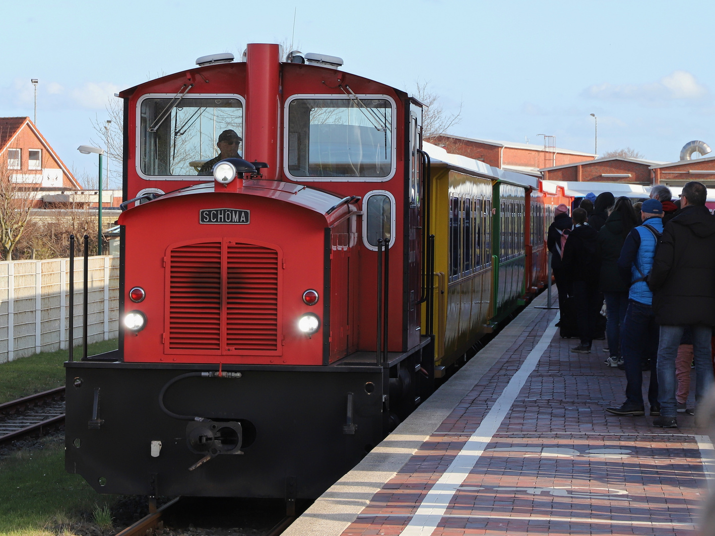 Inselbahn auf Langeoog (2019_03_24_EOS 6D Mark II_1056_ji)