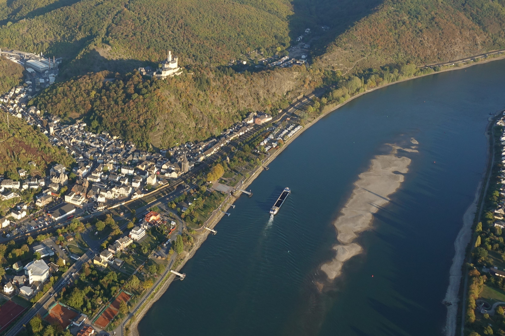 Inselgeburt  vor der Marksburg in Braubach 