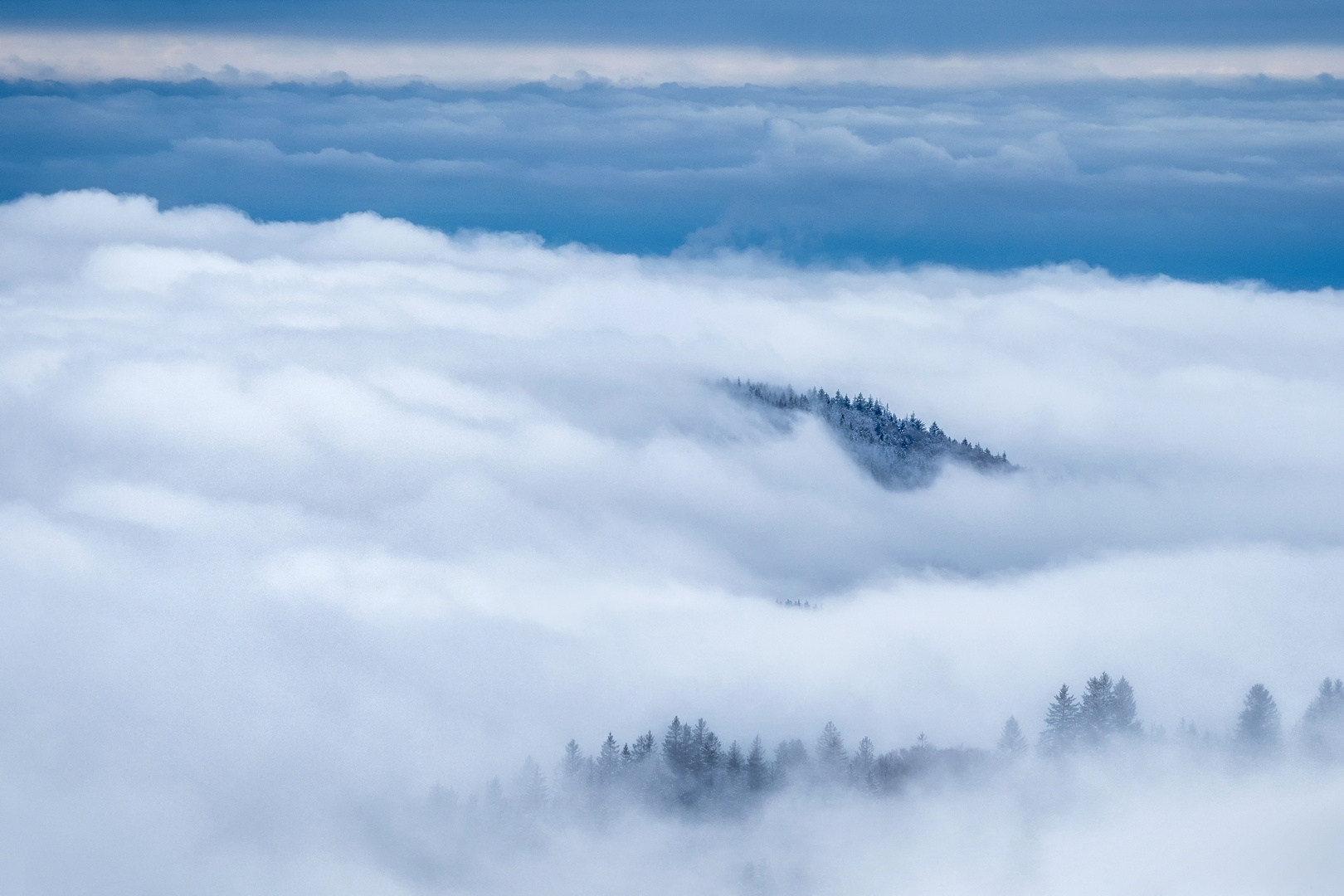 Inseln im Nebelmeer