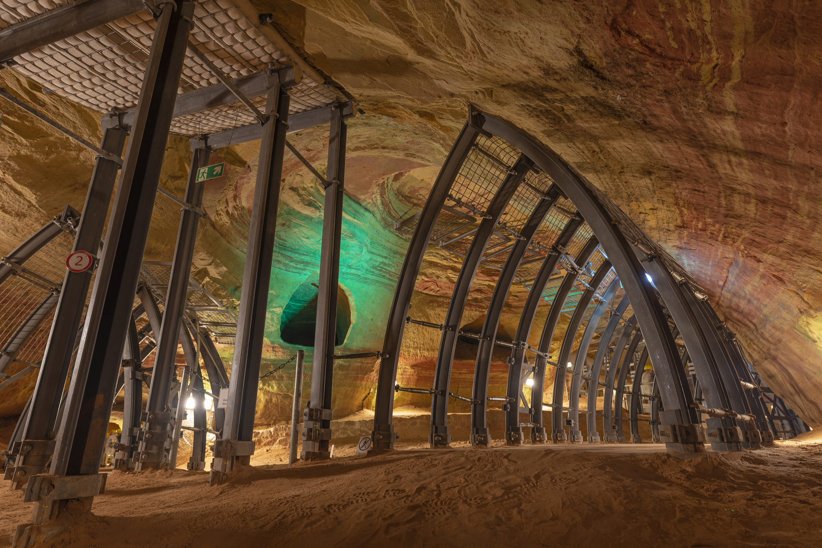 Inside an Alien Spaceship? Foto & Bild | fotos, natur, sandstein Bilder