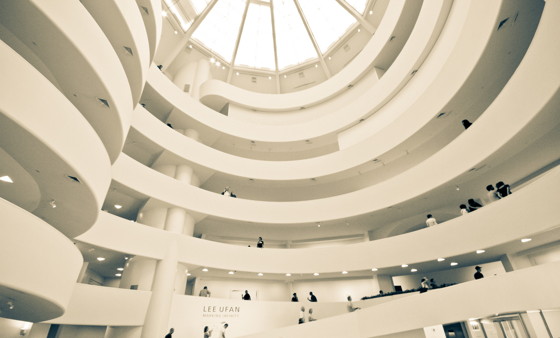 inside Guggenheim Museum Foto & Bild | north america ...
Guggenheim Inside