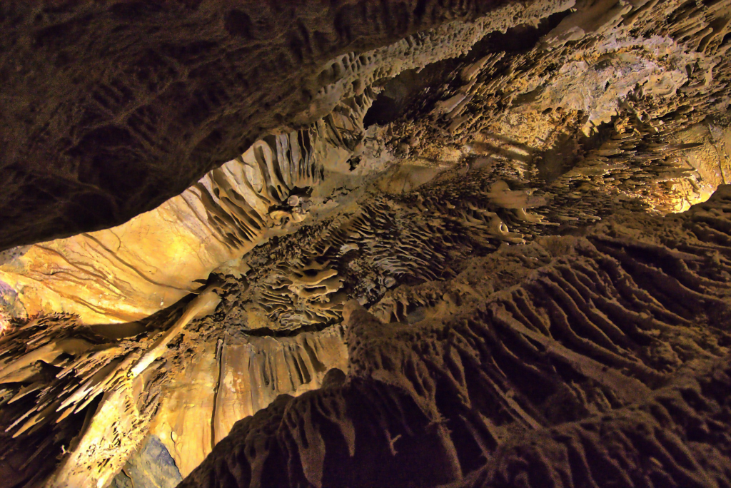 Inside Lehman Caves 4