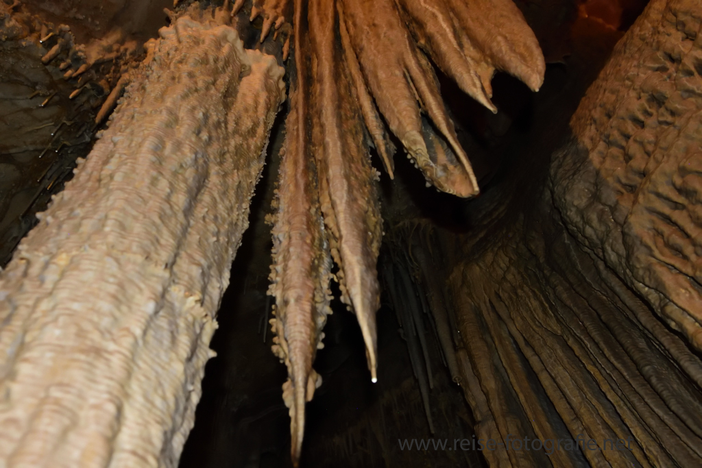 inside lehman caves 6