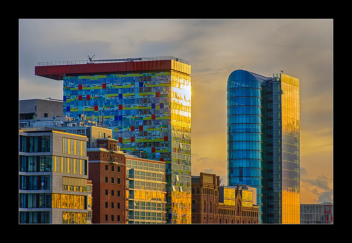 INSIDE Medienhafen