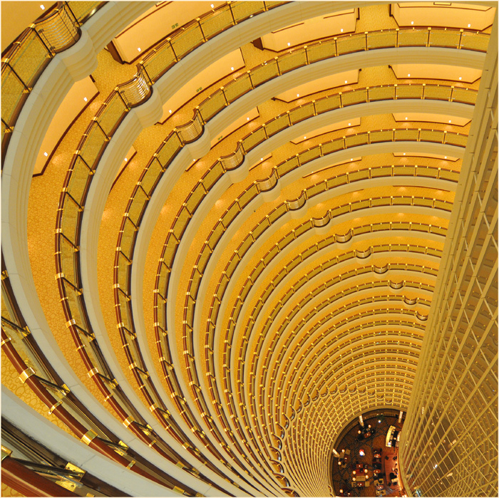 Inside Shanghai Hyatt, 3e