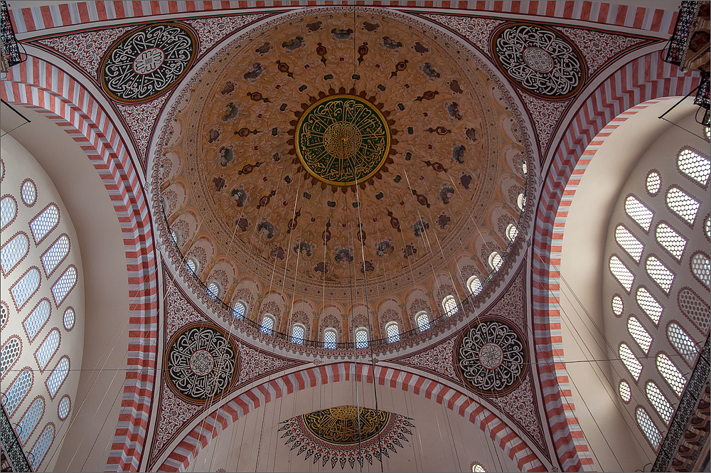 Inside Süleymaniye-Moschee [2]