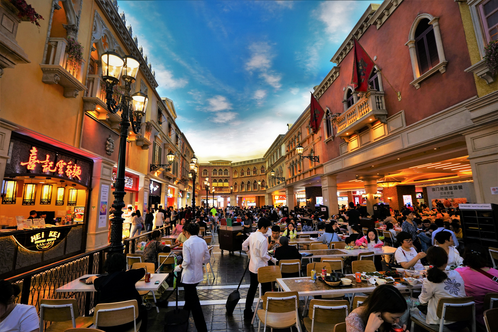 Inside the Venetian 3