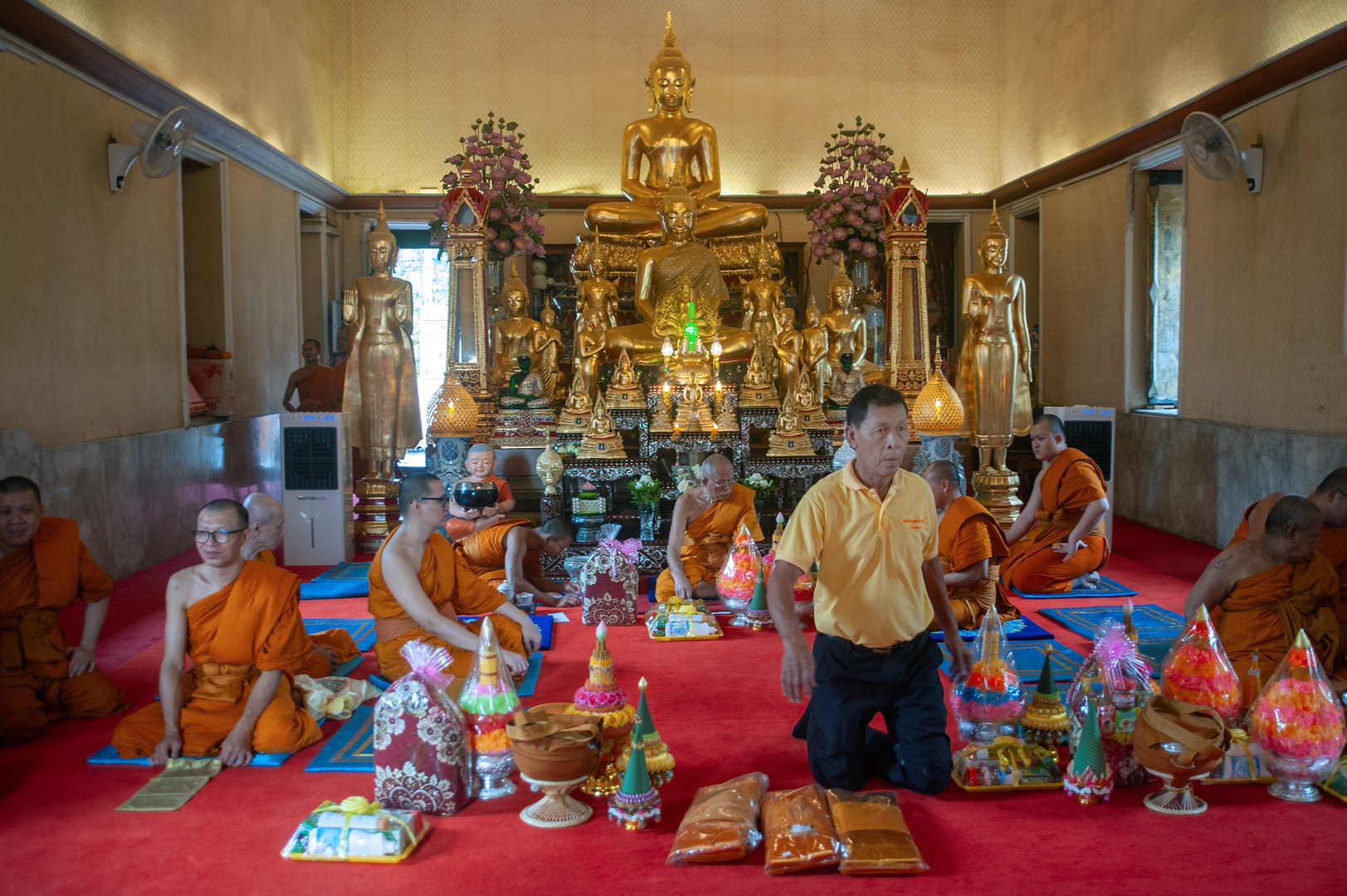Inside the Yannova temple