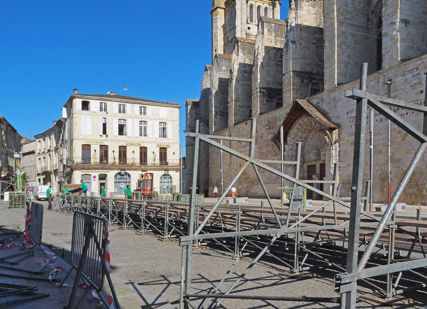 Installation pour le festival de bandas