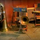 instruments de musique d' antan (dans un musée)