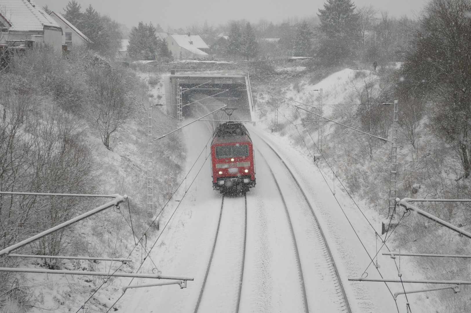 Intercity im Schnee