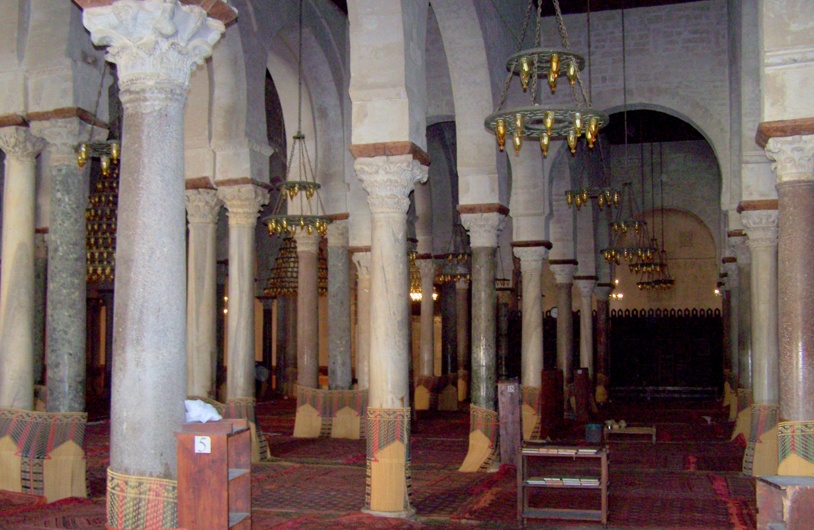 Intérieur de la Mosquée de Kairouan, Tunisie