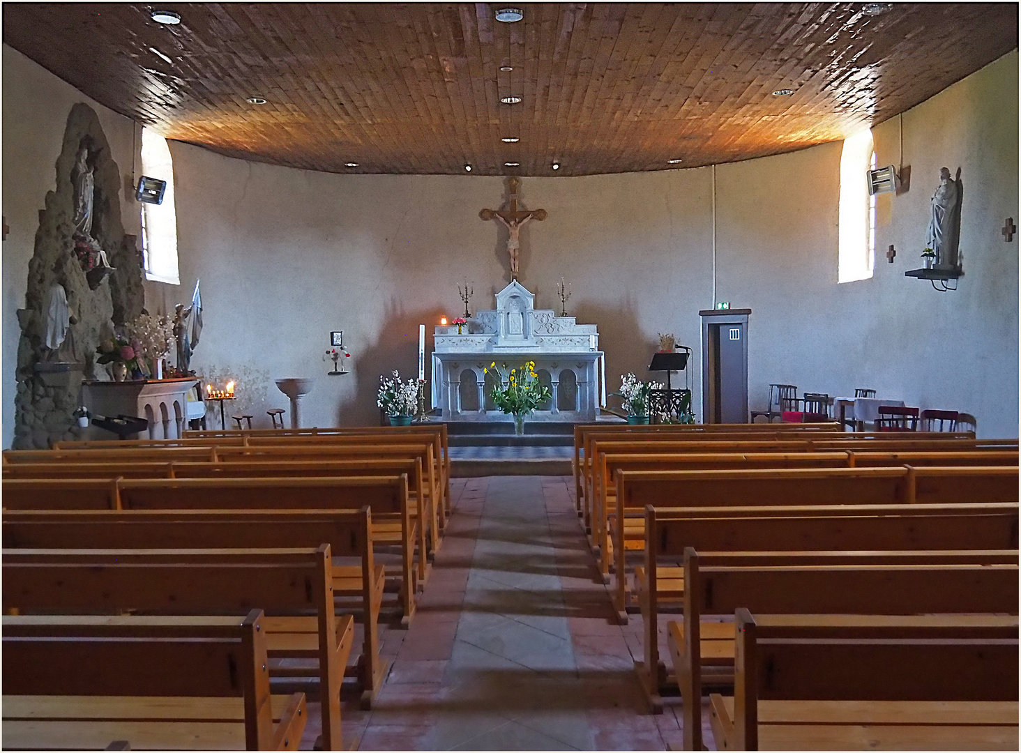 Intérieur de l’Eglise Saint-Jean-Baptiste